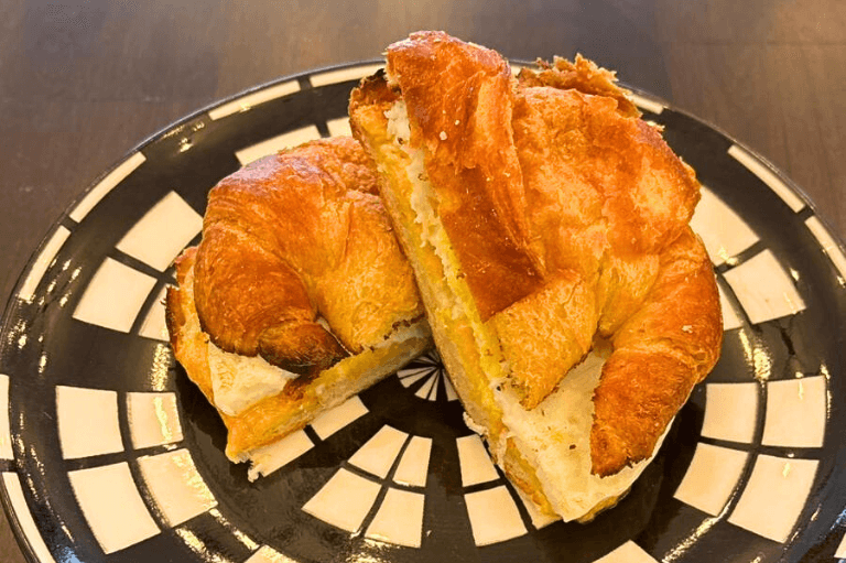 egg cheese croissant